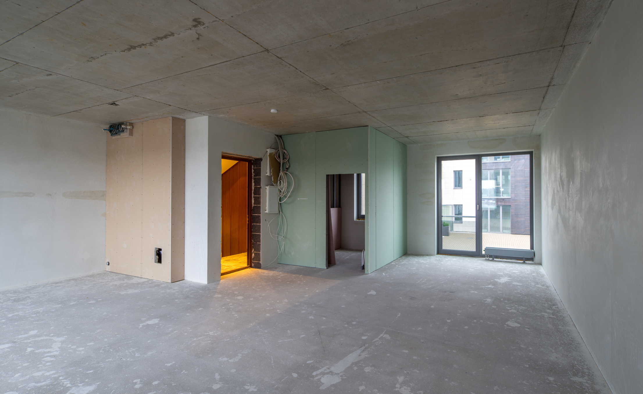 Makler-Sprech: Das bedeuten die Codes der Wohnungsanzeigen Sanierte Wohnung ohne Fußboden oder Wände