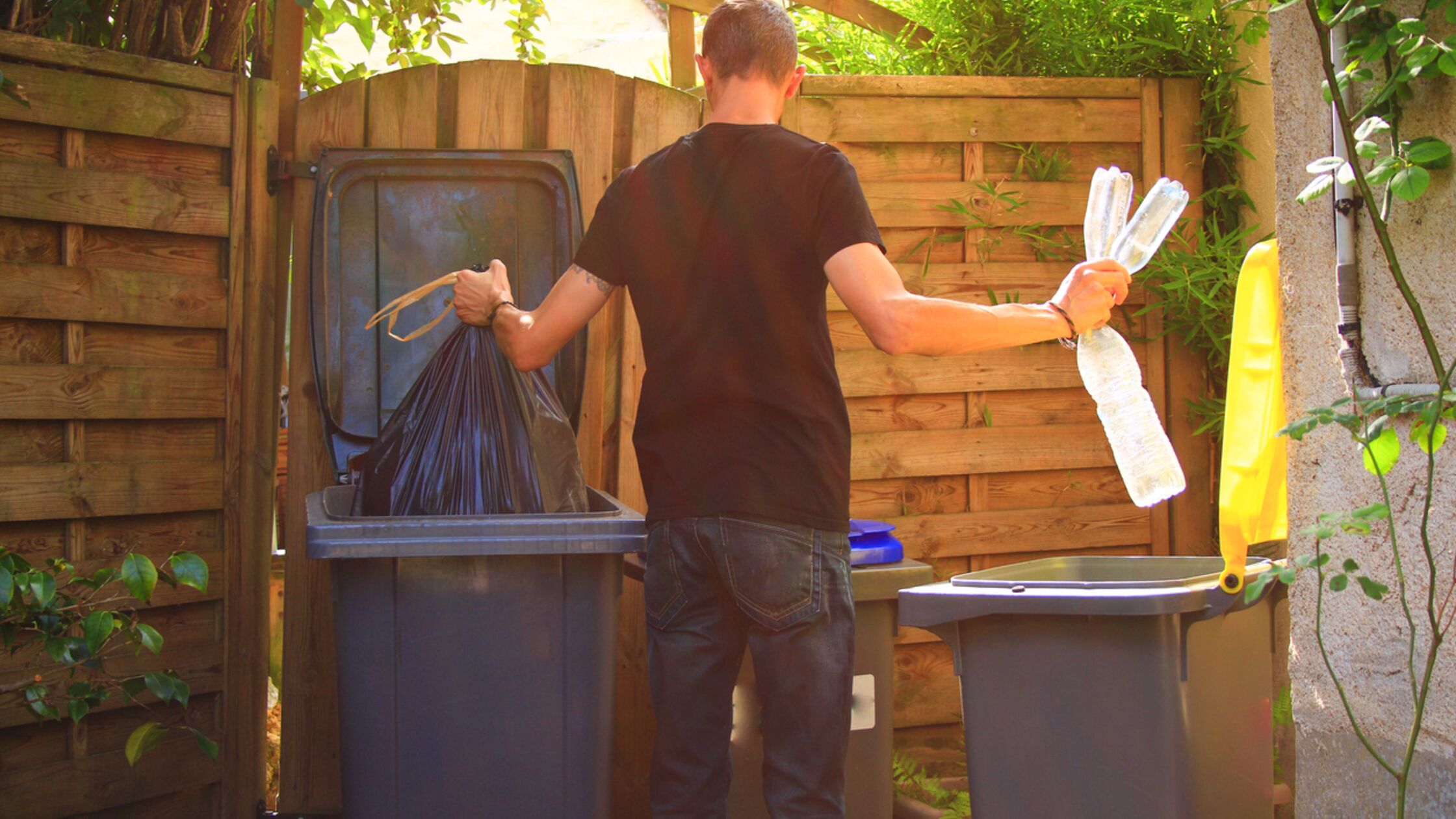 Müll an- und abmelden: Was Sie nach dem Umzug ins Eigenheim tun müssen