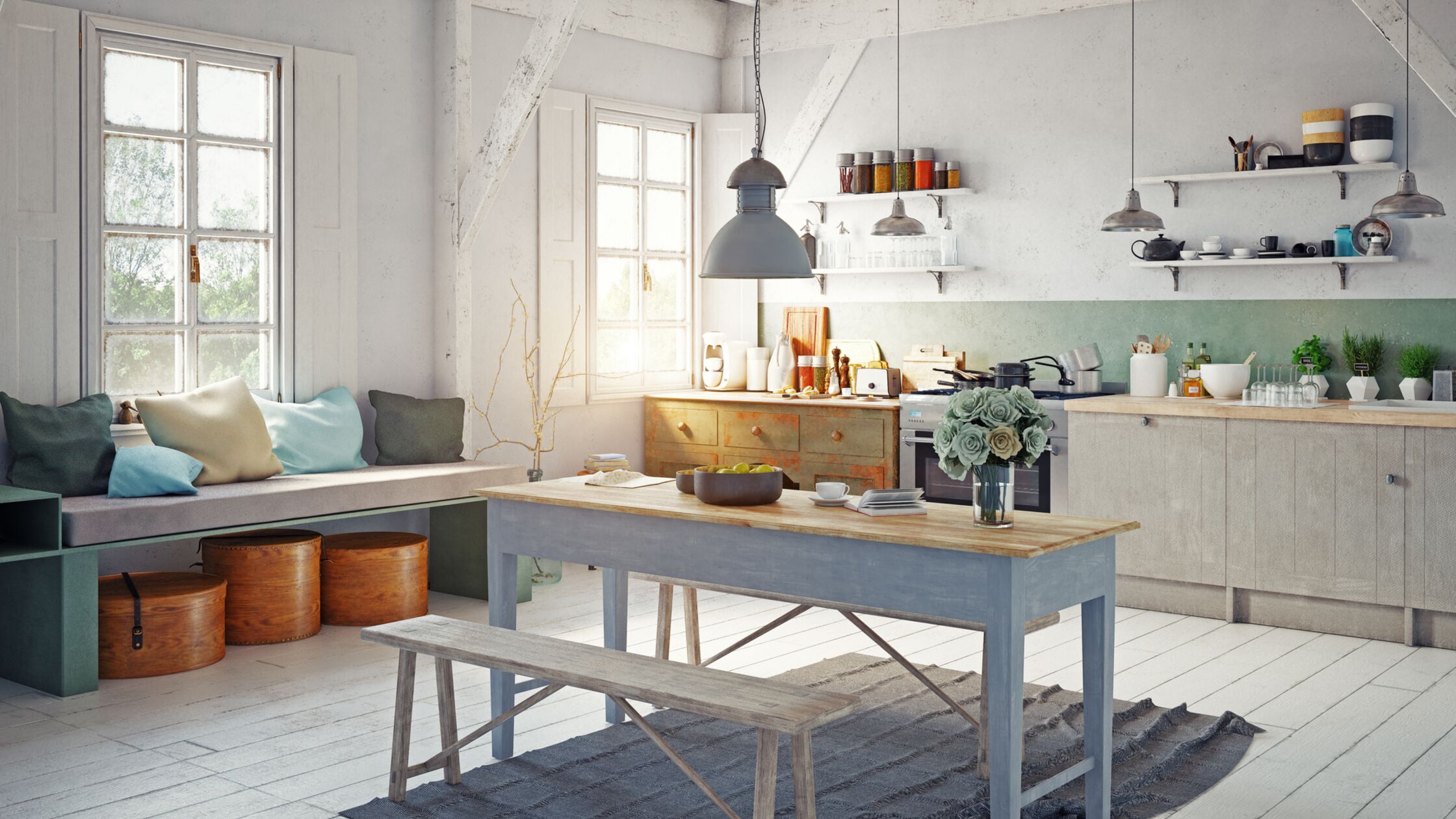 Altbauwohnung einrichten: 6 inspirierende Tipps Pendelleuchten bieten sich bei hohen Decken an.